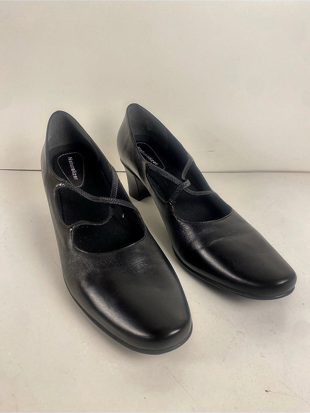 Naturalizer Black Leather Mary Jane 2.5” Heels Size 12M